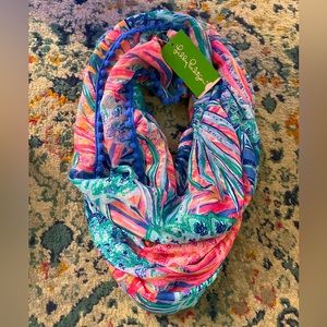 Lilly Pulitzer NWT Resort Infinity Loop Scarf in Gypsy Paradise